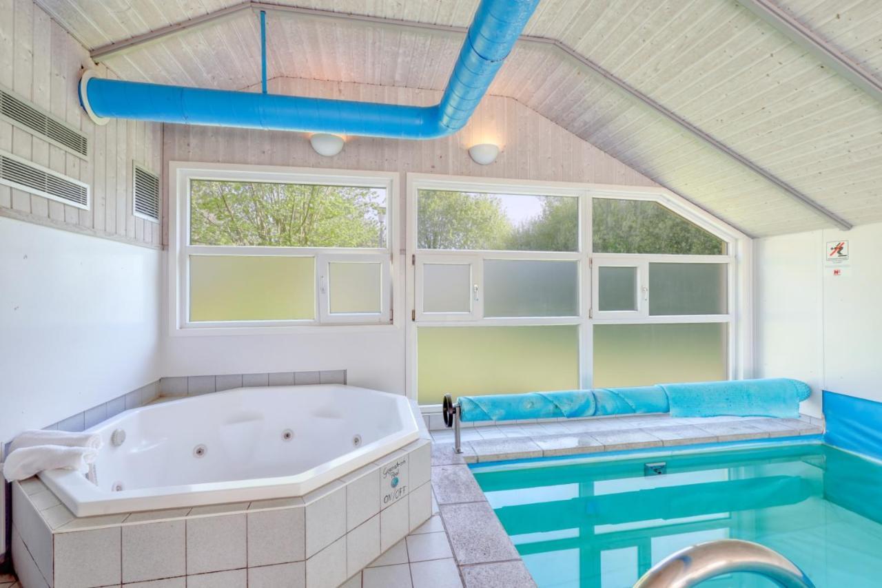 Villa Kranich Poolferienhaus à Hohendorf  Extérieur photo