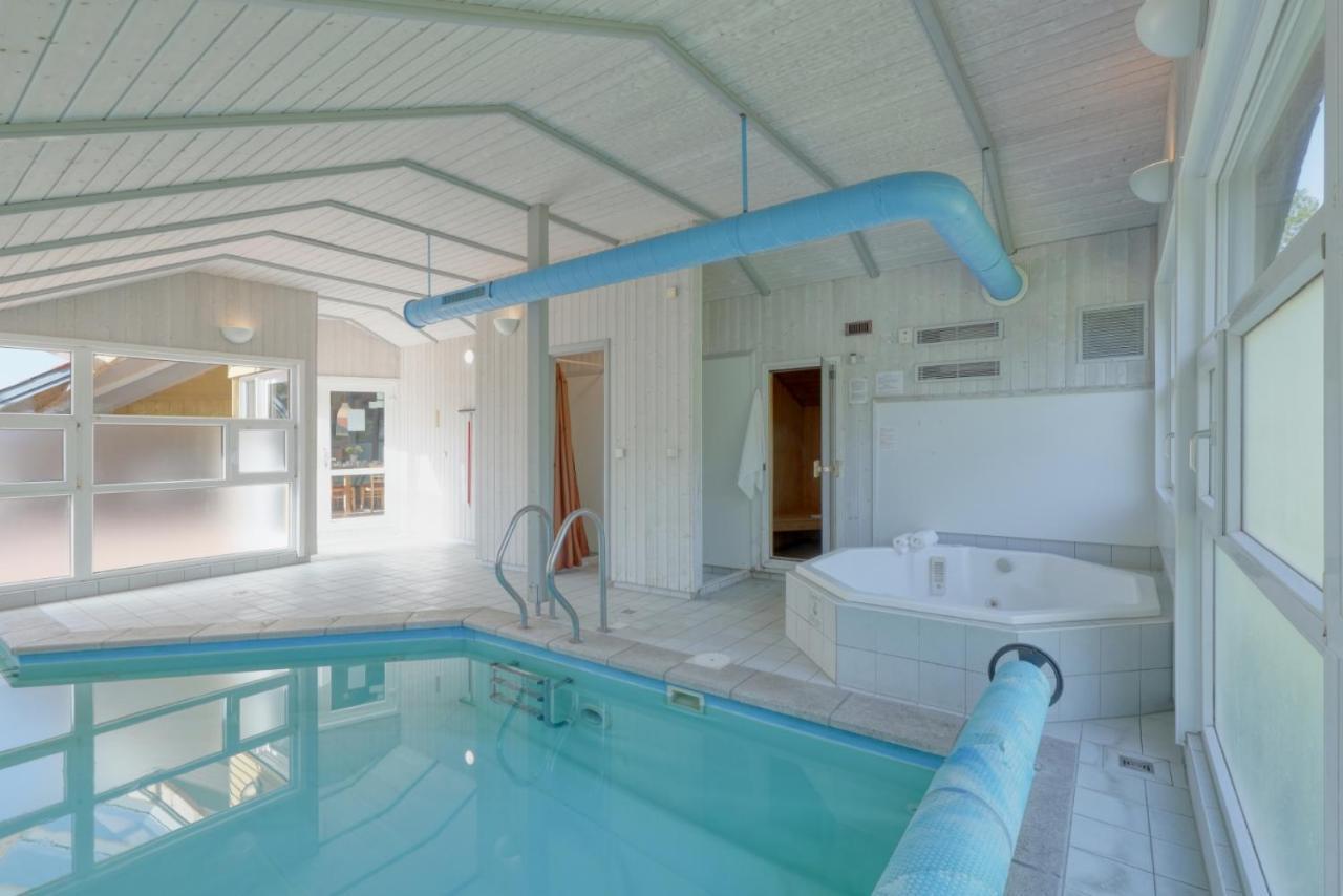Villa Kranich Poolferienhaus à Hohendorf  Extérieur photo