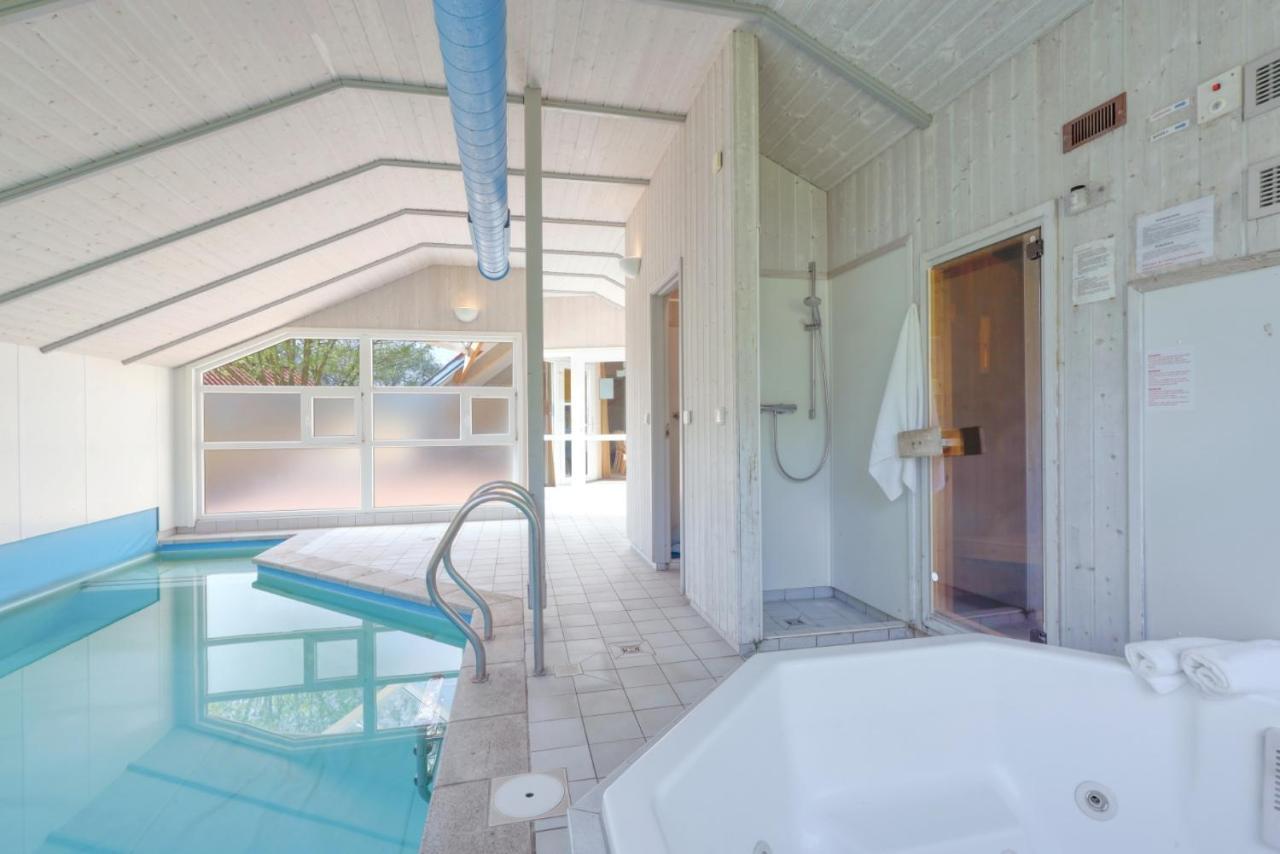 Villa Kranich Poolferienhaus à Hohendorf  Extérieur photo