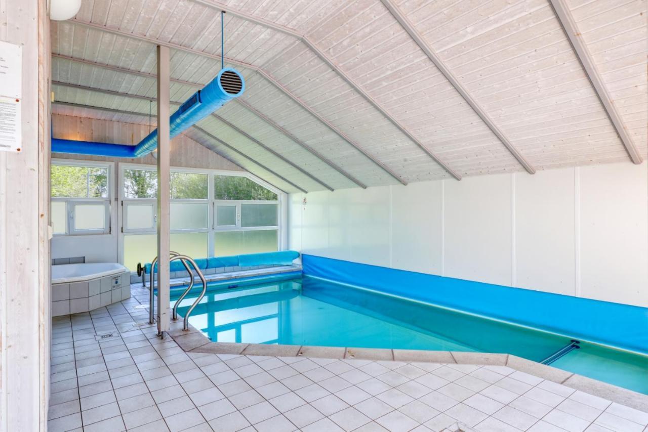 Villa Kranich Poolferienhaus à Hohendorf  Extérieur photo