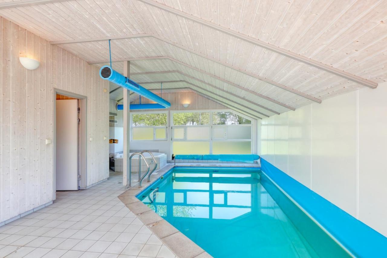 Villa Kranich Poolferienhaus à Hohendorf  Extérieur photo